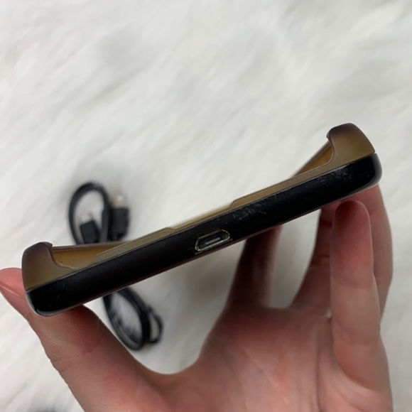 Lumee Black Ring Light IPhone 7/8+ Case - Picture 4 of 4